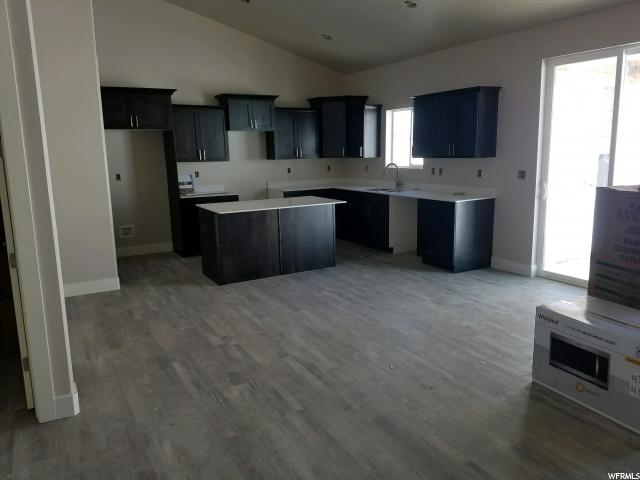 36 S 900 E, Hyde Park, UT 84318 — photo 2