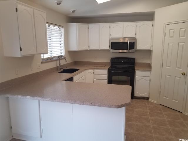 382 E 3350 N, North Ogden, UT 84414 — photo 2