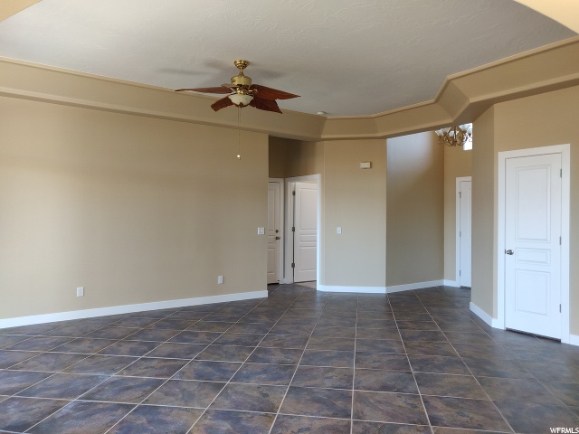 216 S 2490 E, St. George, UT 84790 — photo 4