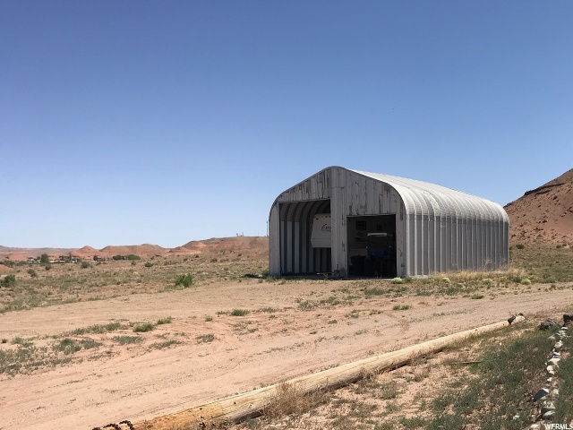 553 S 100 E, Hanksville, UT 84734 — photo 2