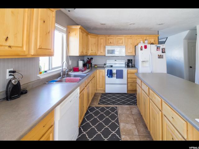 608 E 650 N, Vernal, UT 84078 — photo 11