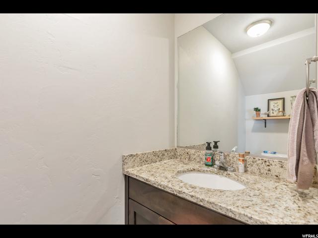 284 W 20 N, Hyrum, UT 84319 — photo 7
