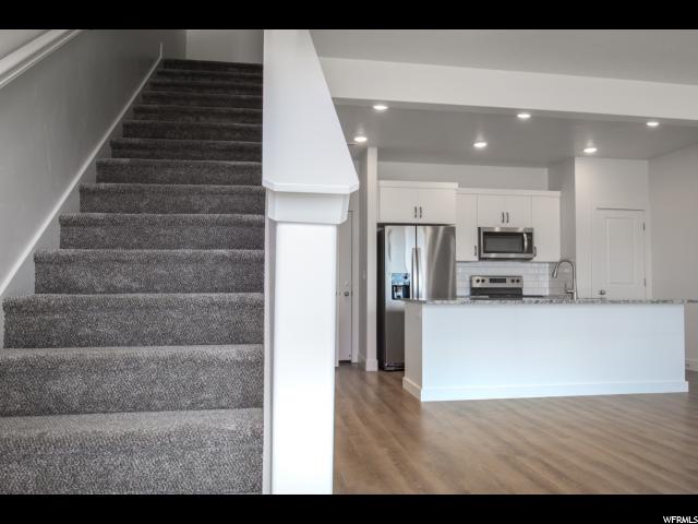 339 S 1580 E, Hyrum, UT 84319 — photo 5