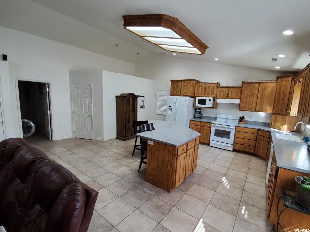 155 W 1400 S, Perry, UT 84302 — photo 8