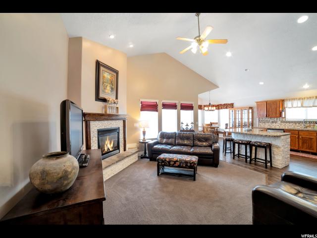 1071 S Arbor, Layton, UT 84041 — photo 6