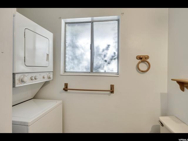 943 E Buddlea Dr, Sandy, UT 84094 — photo 9