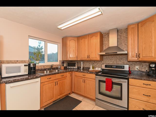 1114 E Cedar Ridge Rd, Sandy, UT 84094 — photo 11