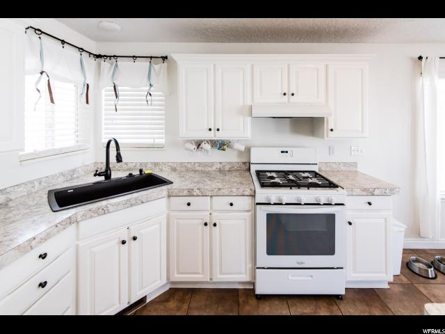 905 E Main St, Wellsville, UT 84339 — photo 5