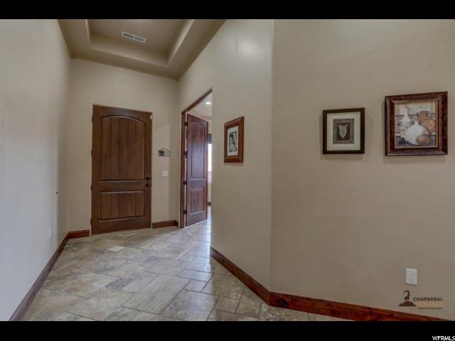 590 E Ridgecrest Cir, Ivins, UT 84738 — photo 4