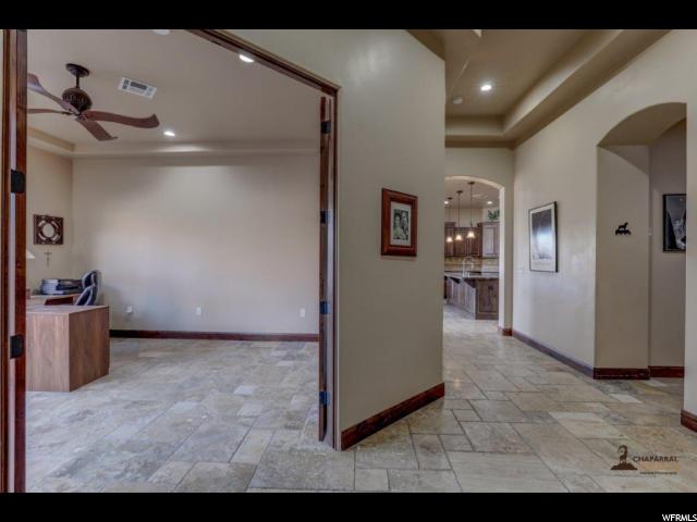 590 E Ridgecrest Cir, Ivins, UT 84738 — photo 6