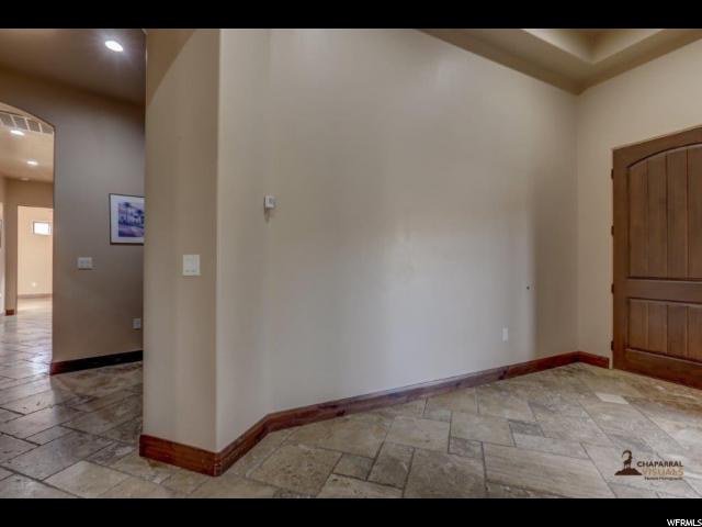 590 E Ridgecrest Cir, Ivins, UT 84738 — photo 5
