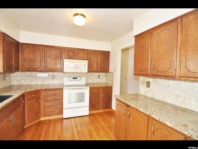 978 E 780 N, Layton, UT 84040 — photo 10