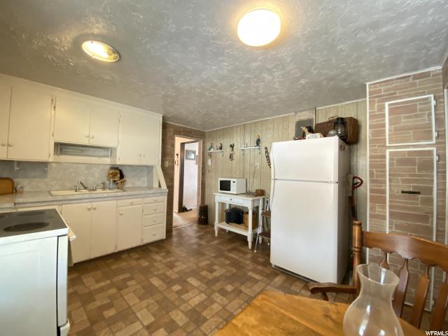 565 Maple St, Clearfield, UT 84015 — photo 9