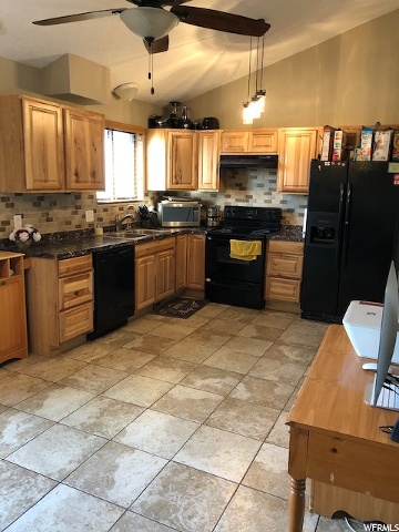 723 S Mountainview Cir W, Centerville, UT 84014 — photo 4