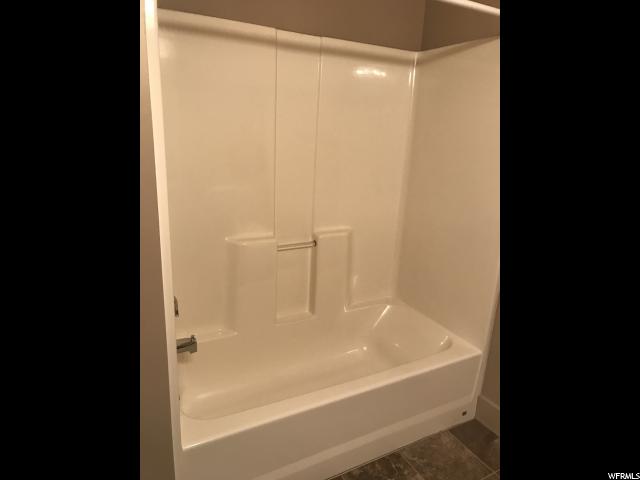 407 S 1320 E, Hyrum, UT 84319 — photo 6