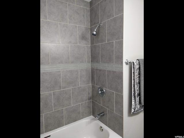 936 S 350 W, Bountiful, UT 84010 — photo 9
