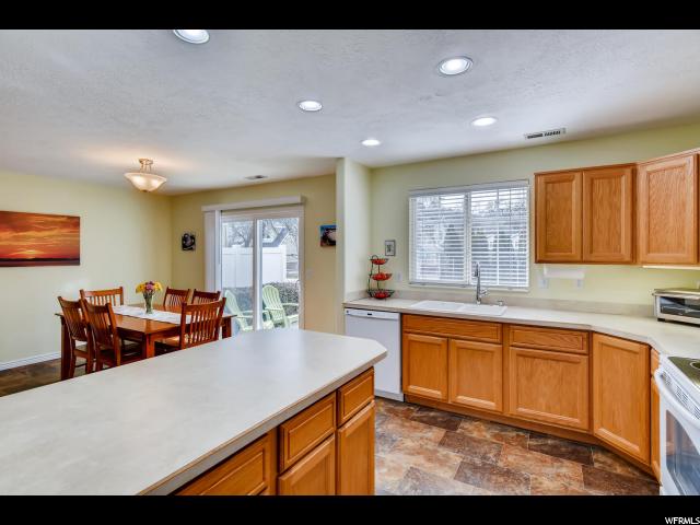 1017 Sara Ln, Ogden, UT 84404 — photo 9