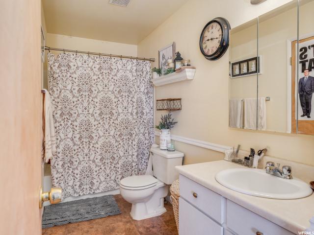 2044 E Newcastle Dr, Sandy, UT 84093 — photo 8