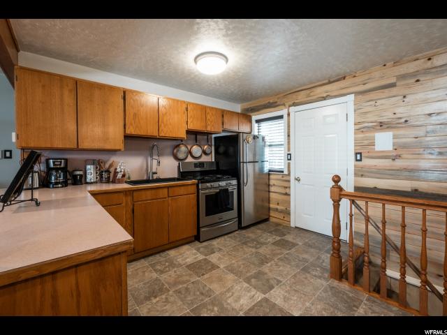 116 E North Lakeview Dr E, Clearfield, UT 84015 — photo 8