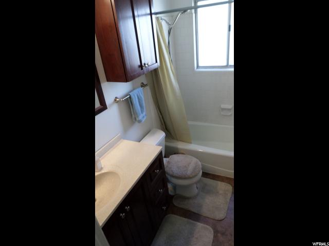 955 S 200 E, Layton, UT 84041 — photo 9