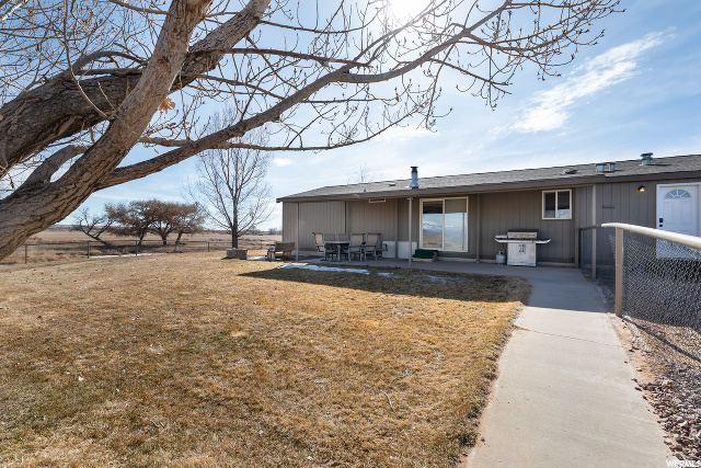 5711 N 9500 E, Lapoint, UT 84039 — photo 2