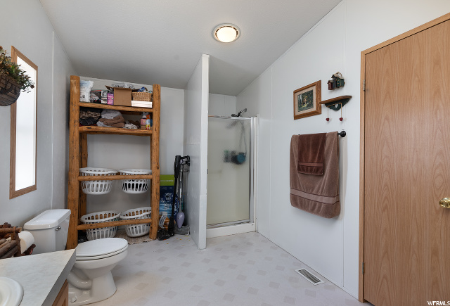 5711 N 9500 E, Lapoint, UT 84039 — photo 9