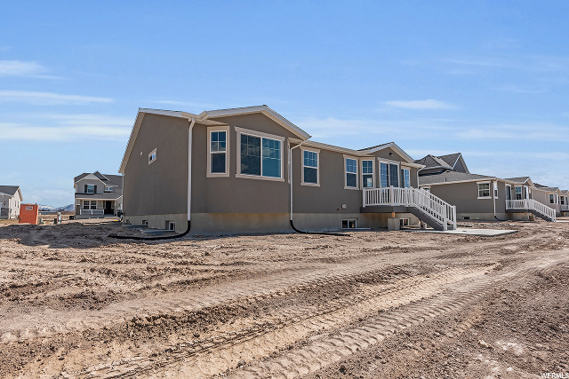 2463 N Saurus Crane Dr, Clinton, UT 84015 — photo 2