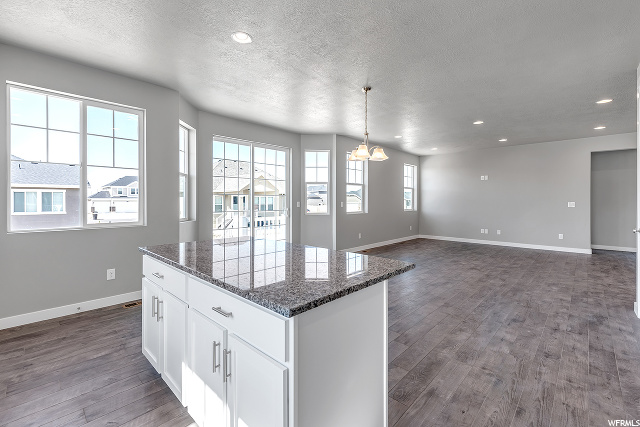 2463 N Saurus Crane Dr, Clinton, UT 84015 — photo 9