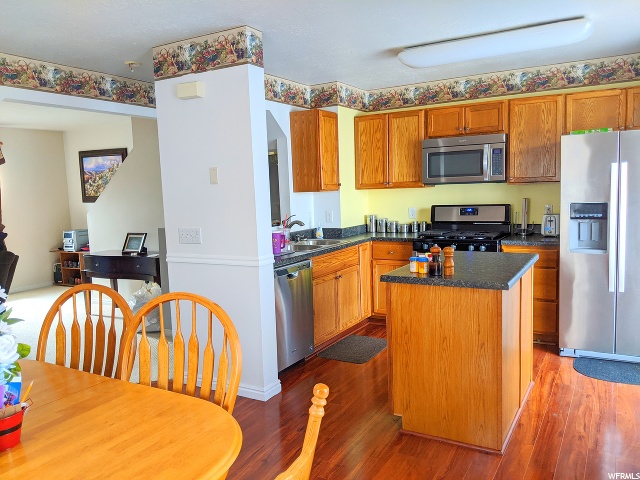 421 E 525 S, Clearfield, UT 84015 — photo 4