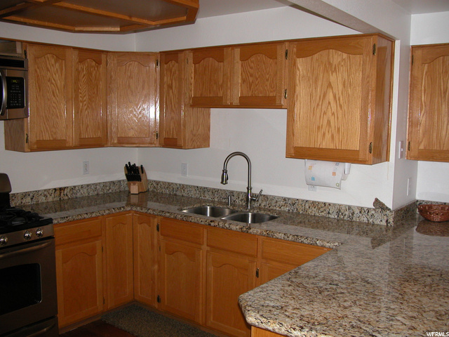 1140 S 1000 E, Clearfield, UT 84015 — photo 2