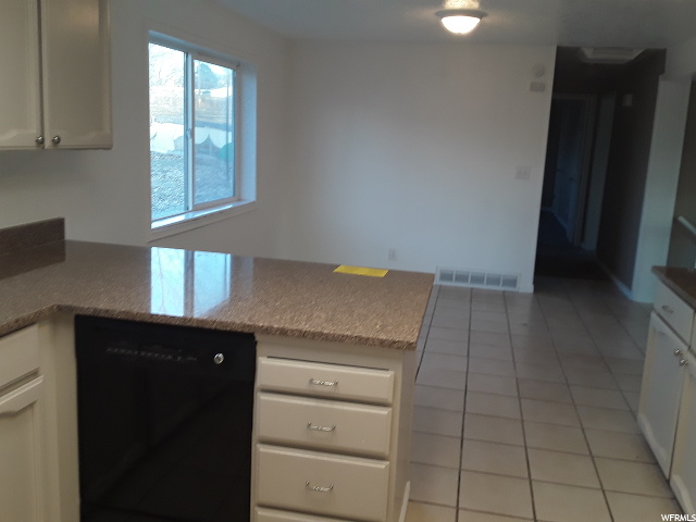 657 W 650 N, Clearfield, UT 84015 — photo 4