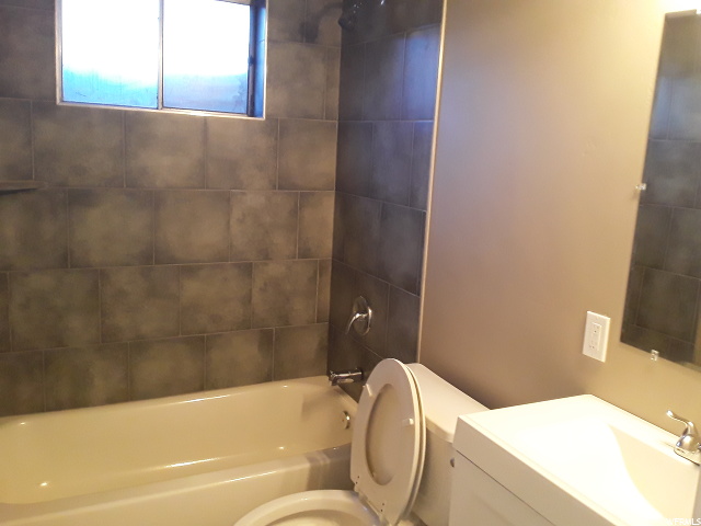 657 W 650 N, Clearfield, UT 84015 — photo 11