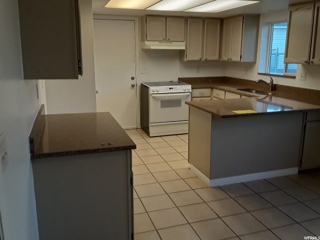 657 W 650 N, Clearfield, UT 84015 — photo 2