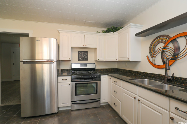 95 S 100 E, Hurricane, UT 84737 — photo 8