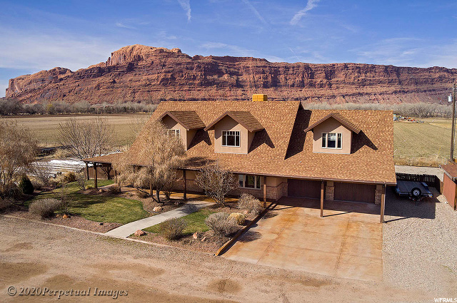 853 Rainbow Dr, Moab, UT 84532 — photo 2