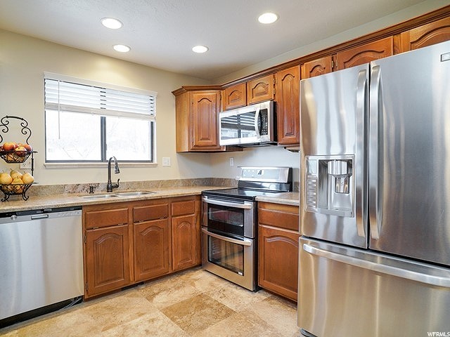 1637 E 2475 N, Layton, UT 84040 — photo 11