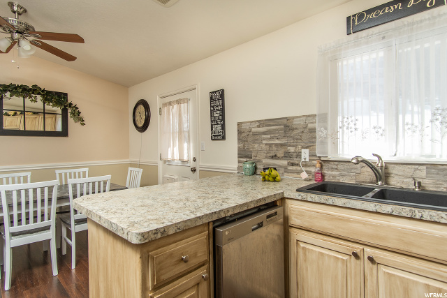 1043 Camas, Pocatello, ID 83204 — photo 4