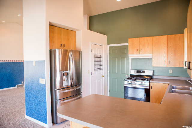 55 S 1000 E, Logan, UT 84321 — photo 4