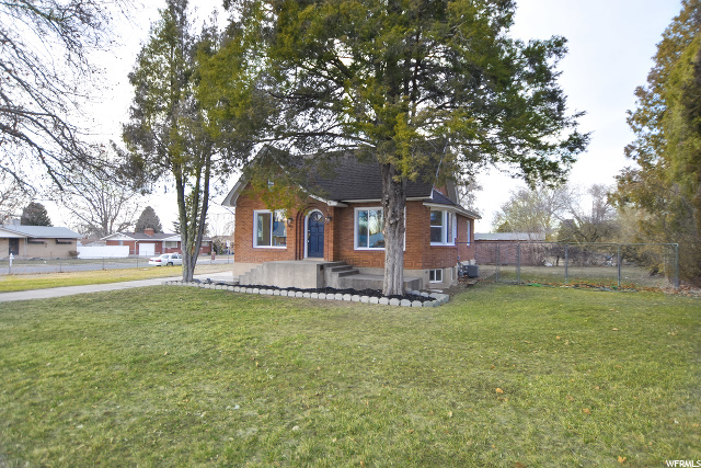 742 W 2300 N, Clinton, UT 84015 — photo 2