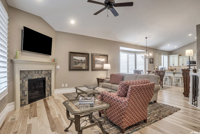 111 E Danta Dr, Draper, UT 84020 — photo 4