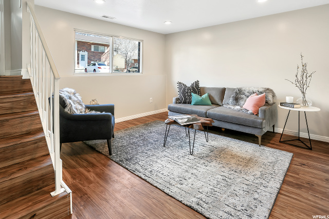 111 E Center St #B5, Clearfield, UT 84015 — photo 2