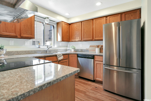 111 E Center St #B5, Clearfield, UT 84015 — photo 4