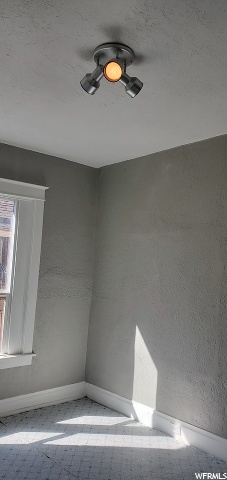 343 Parry W, Ogden, UT 84404 — photo 7