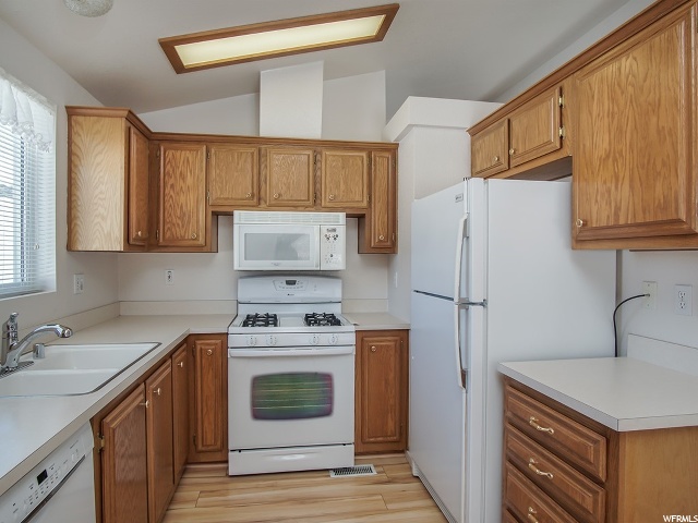 6871 E 100 S, Huntsville, UT 84317 — photo 8
