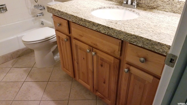 2367 Chateau Dr, Roy, UT 84067 — photo 3