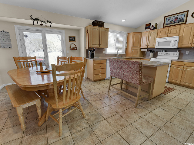 1592 N 2615 W, Clinton, UT 84015 — photo 5