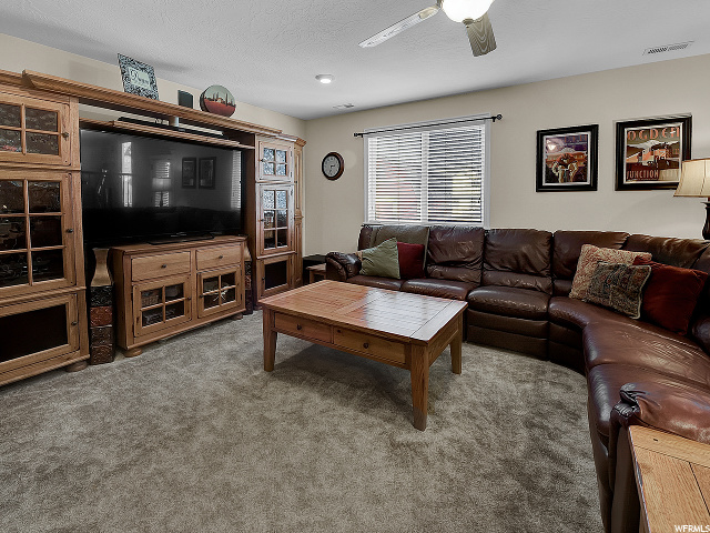 1592 N 2615 W, Clinton, UT 84015 — photo 10