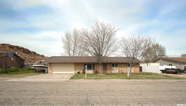 1135 E Redwood Tree St, Bloomington, UT 84790 — photo 2