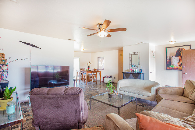1135 E Redwood Tree St, Bloomington, UT 84790 — photo 5