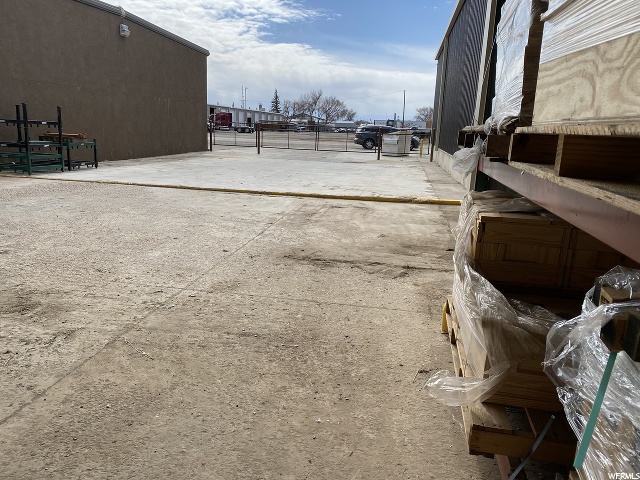 1425 E 1300 S, Vernal, UT 84078 — photo 3